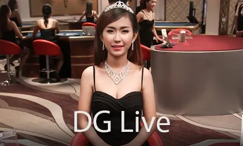 Baccarat table with Evolution Gaming